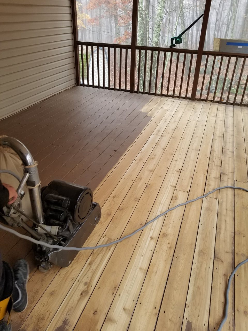 The same kitchen before refinishing