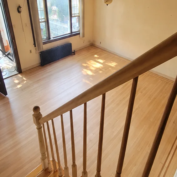 Upstairs landing restored, original border kept